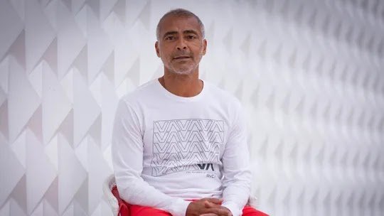 Crise na CBF: Romário entra em campo e pode pedir até abertura de CPI