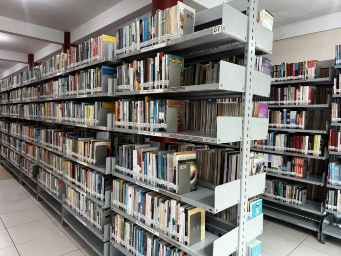 Dia do Livro é convite para descobrir histórias e valorizar a literatura de Porto Velho