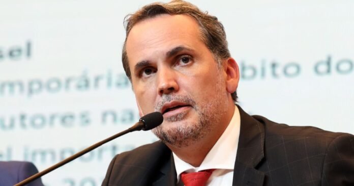Governo propõe destinar R$ 12 bilhões de emendas para custear tarifa zero