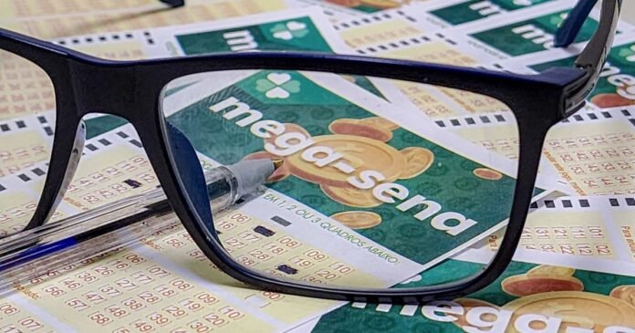 Mega-Sena: quanto rendem R$ 200 milhões na poupança, Tesouro Direto ou CDB