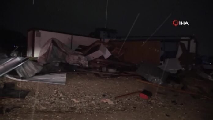 Tornado atinge canteiro de obras na Turquia e deixa 4 mortos