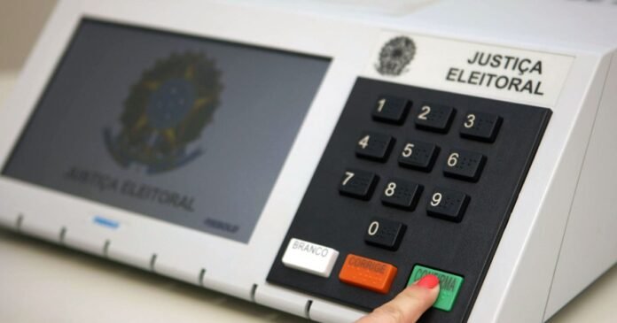 Porte de armas é proibido em todo o país a partir deste sábado por 2º turno