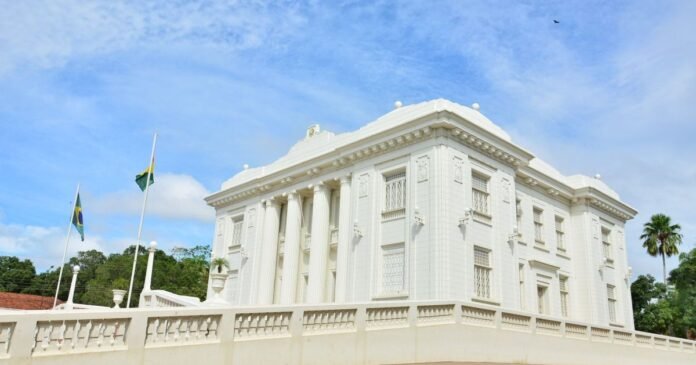 Eleições 2026: Candidatos ao governo do Acre votam neste domingo (25)