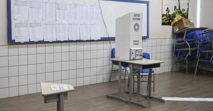 Eleições 2026: Qual o horário de votação neste domingo (25)?
