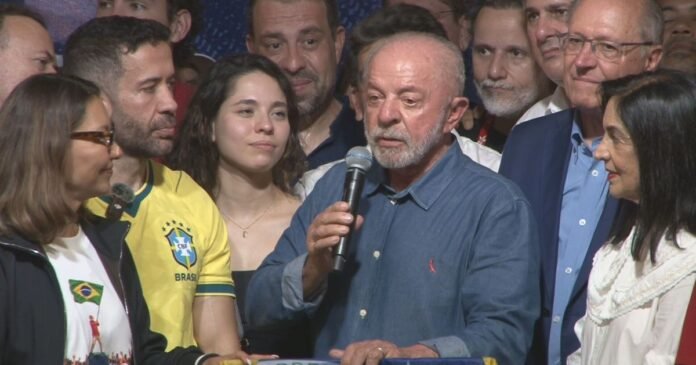 Nunca ganhei eleição no 1º, mas nunca perdi no 2º turno, diz Lula
