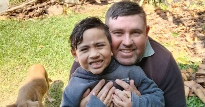 Pai que arremessou filho de 5 anos de ponte vai a julgamento no RS