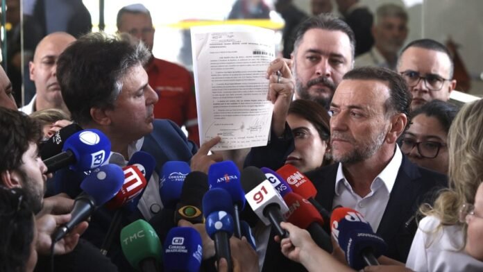 Mendonça tem poder para pedir dados de Flávio, diz PT