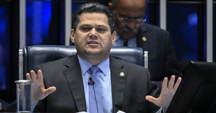 União-PP anuncia apoio à reeleição de Alcolumbre na presidência do Senado