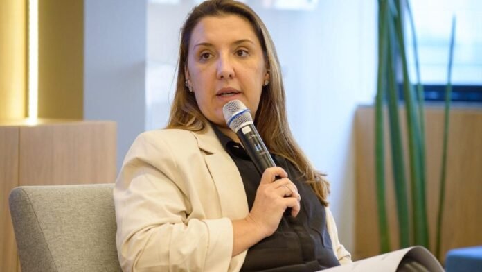 PT usa fala de Daniella para cobrar Flávio sobre Bolsa Família