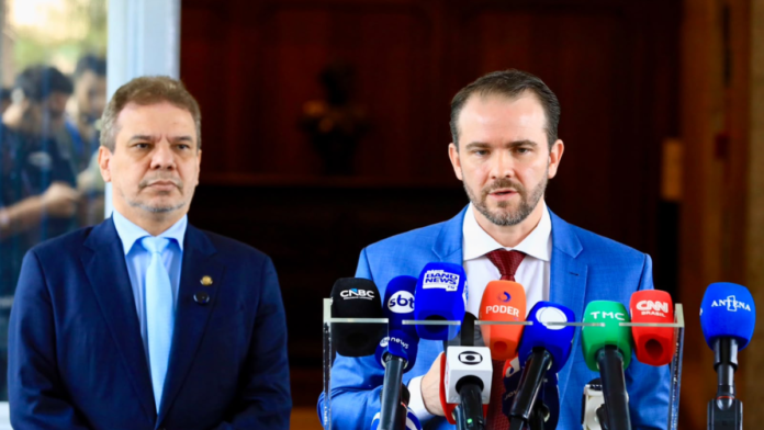 Durigan quer mudar Constituição para cumprir centro da meta fiscal
