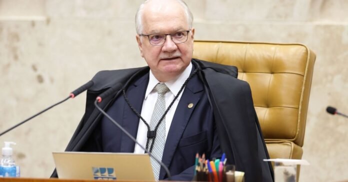 Fachin manda TSE explicar decisão sobre transporte de indígenas no 2º turno