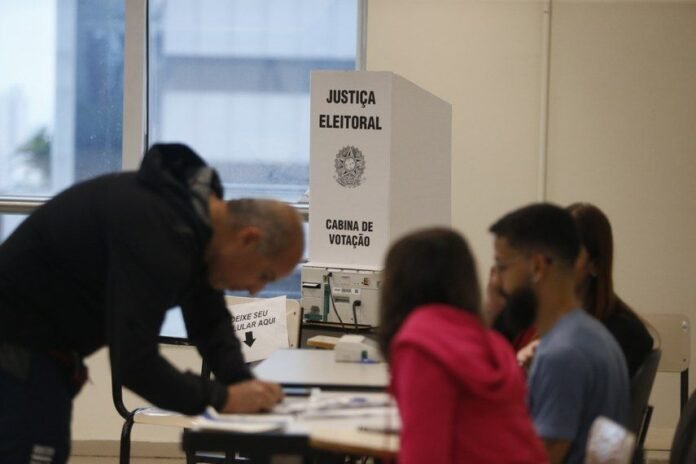 Mudança de local de votação em Itupeva (SP) é suspensa após água baixar