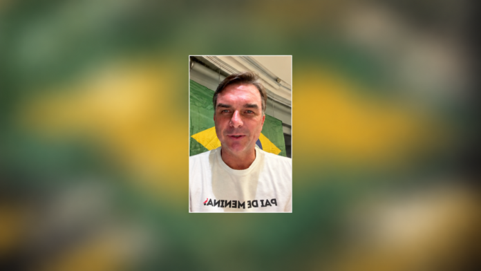 Flávio convoca apoiadores para fiscalizar votação no 2º turno