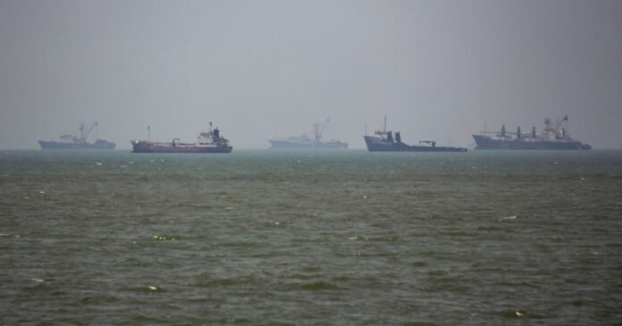 Autoridade iraniana afirma que os EUA atacaram barcos de pesca em Ormuz
