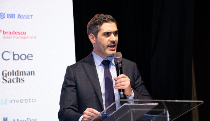 Juros e política fiscal desafiam planos de longo prazo, diz diretor da S&P