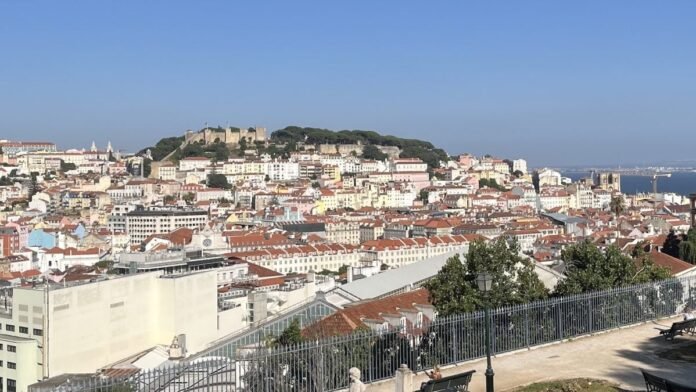 Embaixada quer financiar imóveis a brasileiros em Portugal