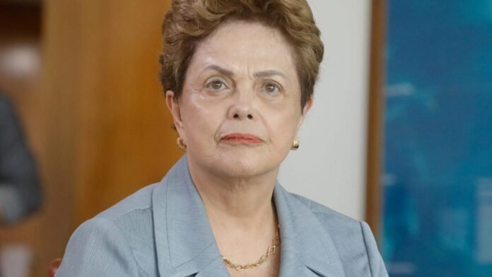 Governo fixa indenização mensal de R$ 17.562 a Dilma