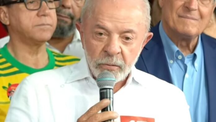 Lula diz que o “outro lado” impõe violência ao citar vereadora de MG