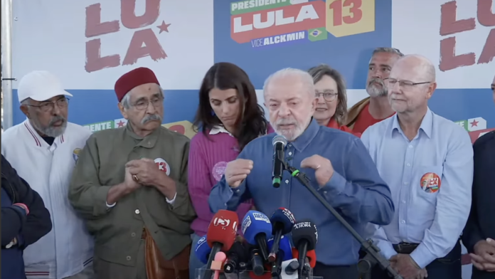 Lula diz que levará na 3ª feira ao TSE autorização para quebrar sigilo