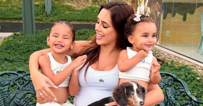 Bruna Biancardi abre álbum de fotos com filhas de Neymar fantasiadas; veja