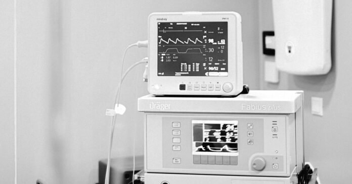 Somente 22% dos médicos veem remédios como suficientes em UTIs do SUS