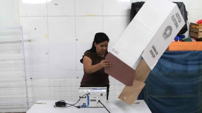 TSE troca 467 urnas até as 10h do 2º turno; índice é de 0,09%
