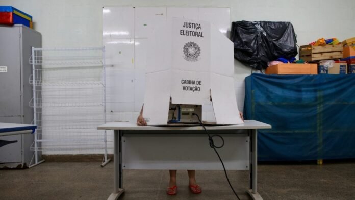 Leia a cronologia da ampliação do horário de votação no 2º turno