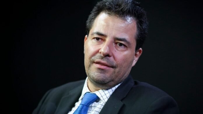 Ex-ministro Adolfo Sachsida lança site com análises políticas