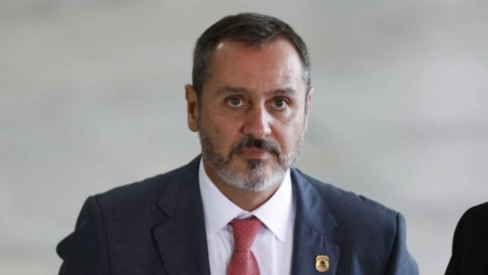 MPF investiga diretor da PF por possível vazamento no caso INSS