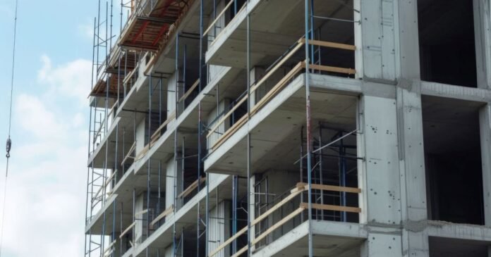 IBGE: construção foi única a registrar alta da ocupação no trimestre