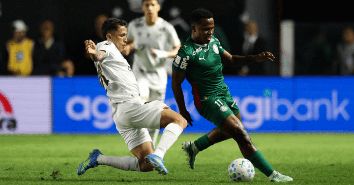 Palmeiras empata com Santos e pode ver Flamengo abrir vantagem na liderança