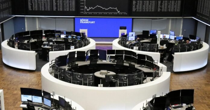 Bolsas da Europa sobem com petróleo e tech; Londres destoa com HSBC