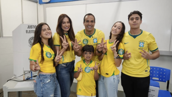 Bruno Reis vota e apoia Flávio após crise com ônibus na BA