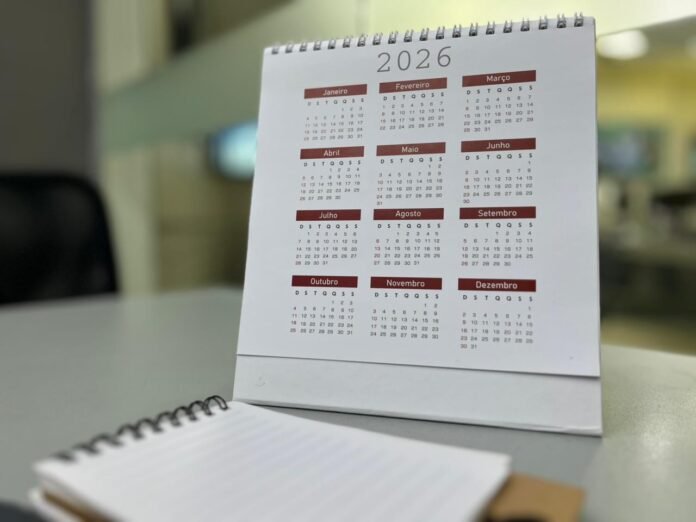 Novembro tem feriados prolongados e datas municipais em RO; veja calendário