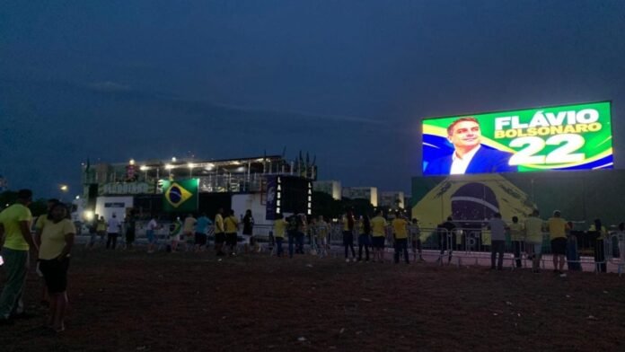 Virada de Lula frustra festa bolsonarista na Esplanada