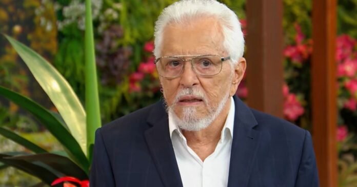 Carlos Alberto de Nóbrega passa por cirurgia no coração nesta terça (20)