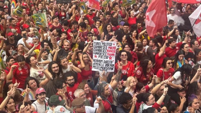 Apoiadores de Lula passam mal durante ato em São Paulo