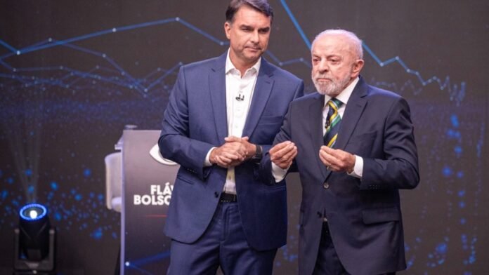 Flávio tem 51% dos votos válidos contra 49% de Lula, diz Quaest