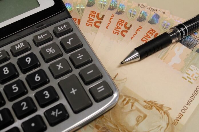 Câmara avalia ampliar exigências para agentes públicos declararem bens