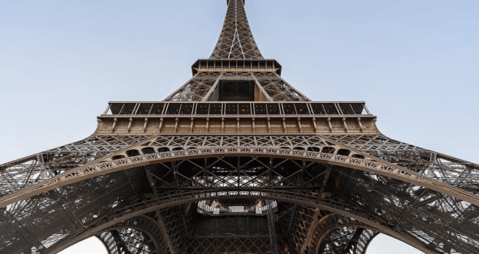Tiroteio em subúrbio de Paris deixa um morto e quatro feridos