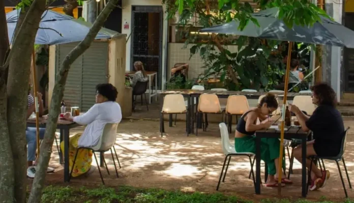 Empresários que já fazem 5×2 indicam caminhos: desde mapear os dias fracos ao redesenho de rotinas