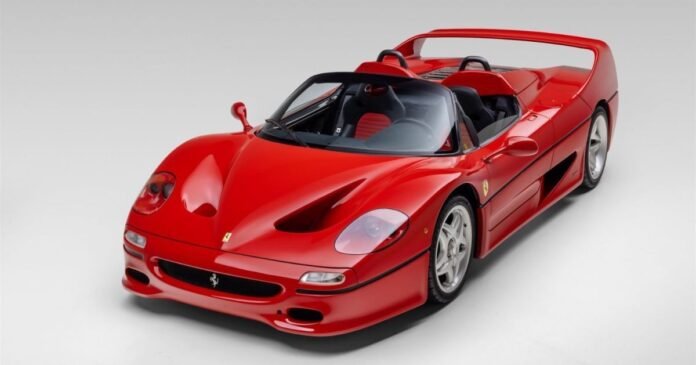 Ferrari F50 com menos de 200 km poderá ser leiloado por R$ 100 milhões