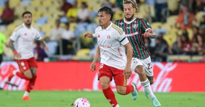 Derrota do Inter ajuda e Corinthians vê risco de rebaixamento diminuir