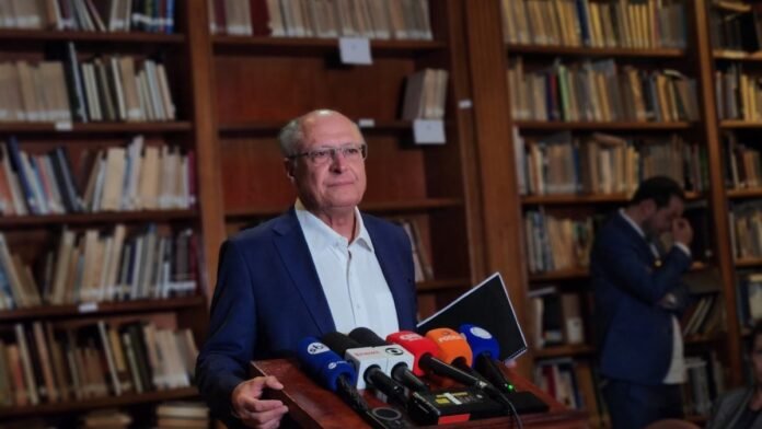 Alckmin diz ser “equivocada” fala de Trump sobre eleição no Brasil