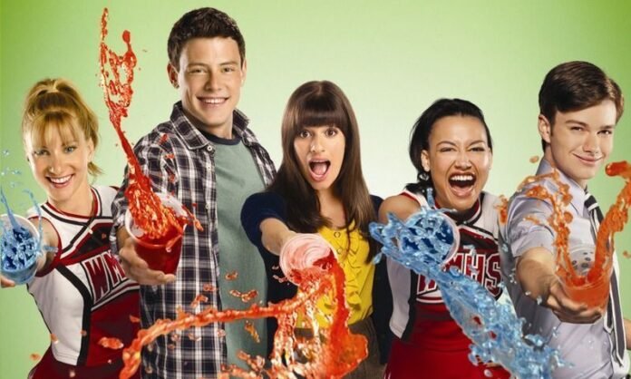 “Glee”: elenco original da série estará no reboot? Confira o que já se sabe