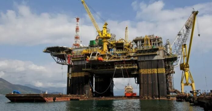 Governo arrecada R$ 12,9 bi com imposto de exportação de petróleo em 2026