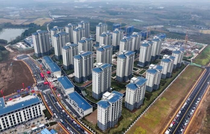 Investimento em ativos fixos na China cai 7,2% com crise imobiliária