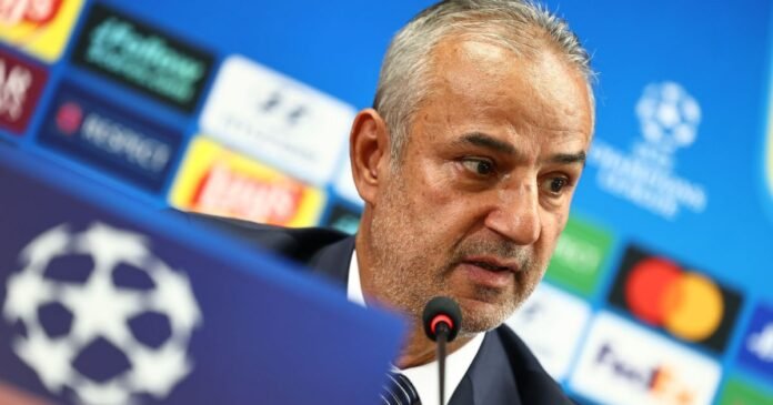 Técnico deixa o comando do Fenerbahçe após derrota e confusão no clássico