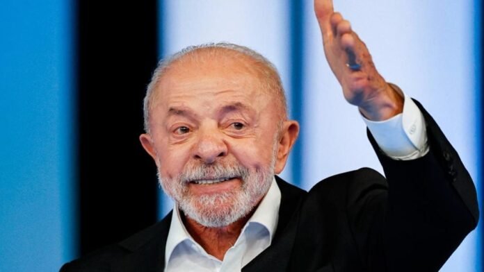 Saiba como Lula perdeu o dedo em acidente de trabalho