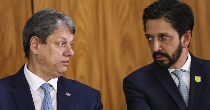 PT pede a Nunes e Tarcísio transporte público com capacidade máxima